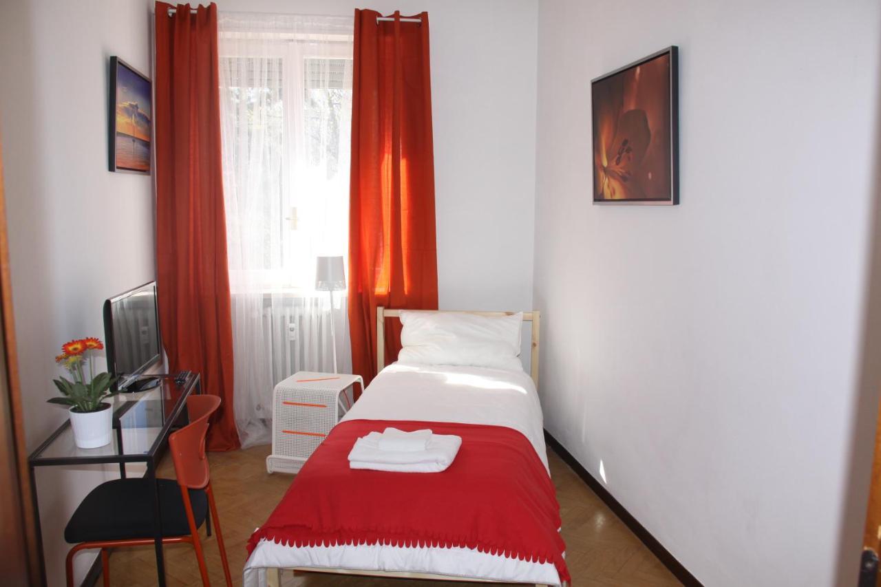 Lotus B&B Милан Экстерьер фото