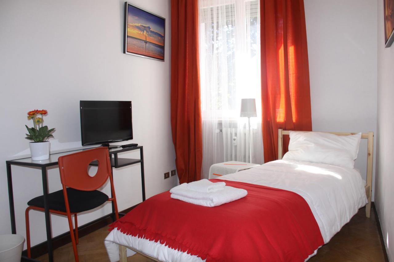 Lotus B&B Милан Экстерьер фото