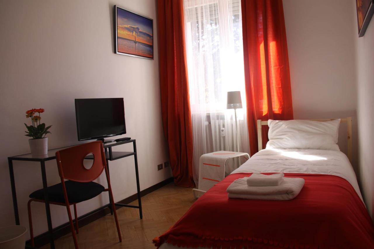 Lotus B&B Милан Экстерьер фото
